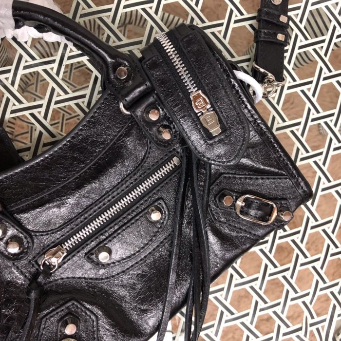 2020SS新作 Balenciaga バレンシアガ レディースショルダーバックスーパーコピー