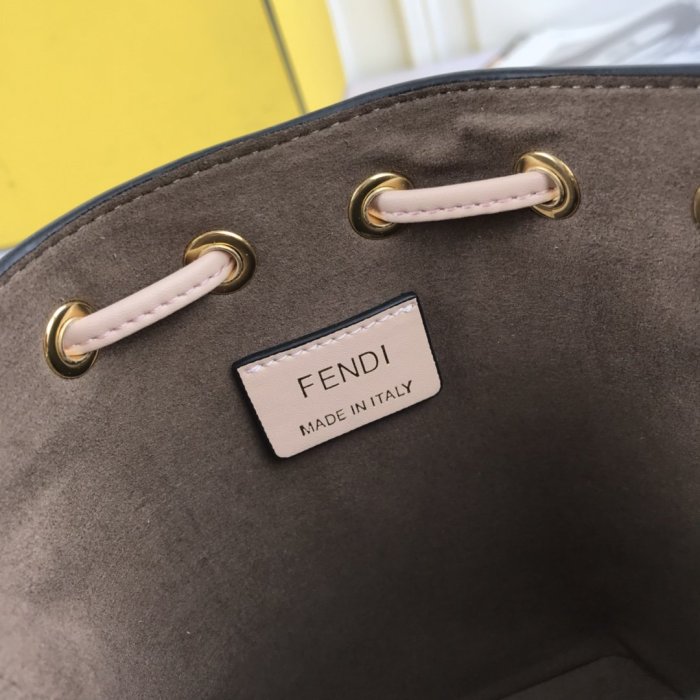 2020SS新作 FENDI フェンディ レディース ショルダーバック スーパーコピー