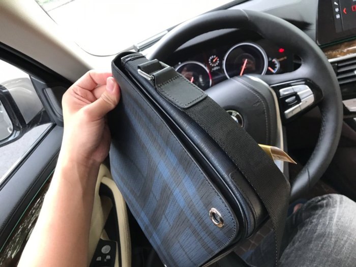 2020SS新作 Burberry バーバリー メンズ ショルダーバック スーパーコピー