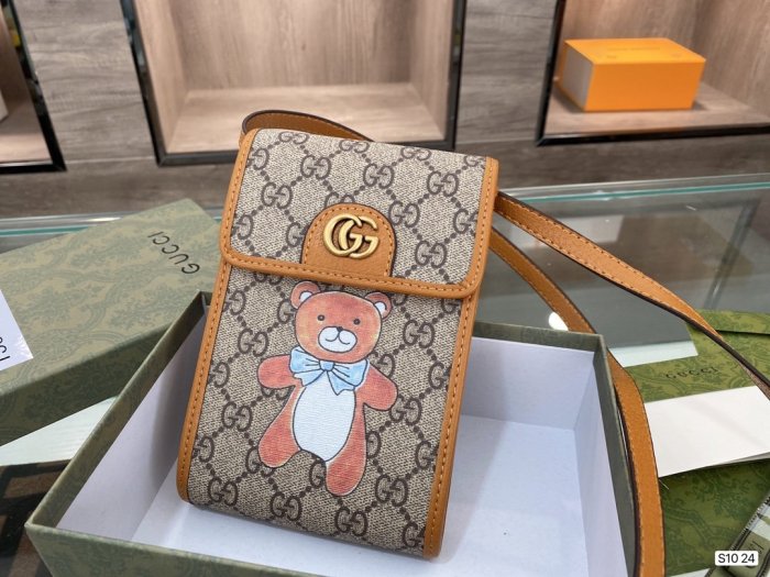 202103SS新作Gucci グッチ レディースショルダーバッグスーパーコピー