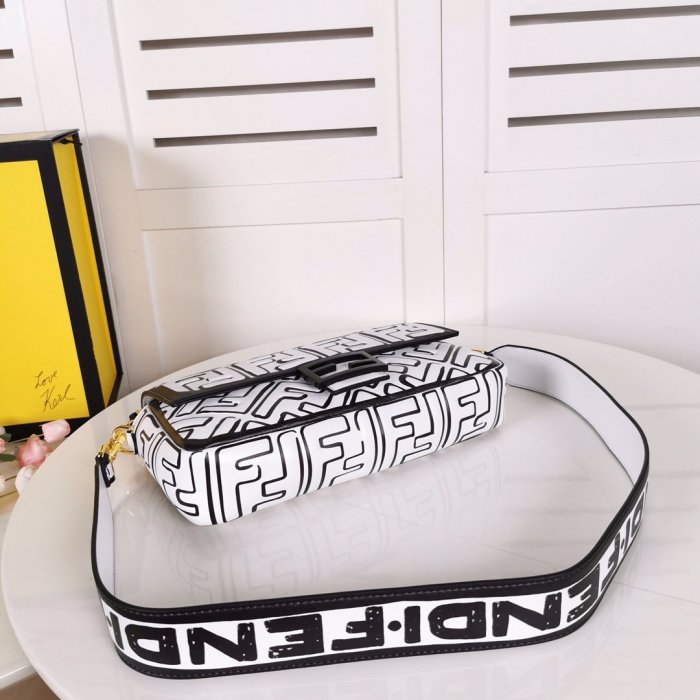 2020SS新作 FENDI フェンディ レディース ショルダーバック スーパーコピー