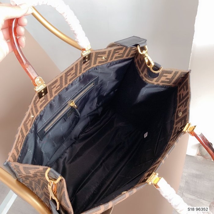 2020SS新作 FENDI フェンディ レディース ハンドバック スーパーコピー