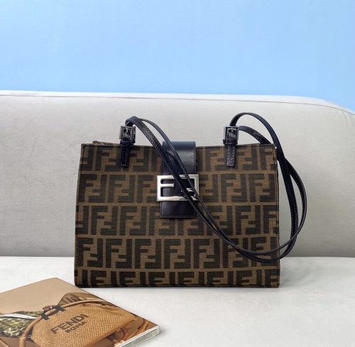 202103SS新作 FENDI フェンディ レディースショルダーバックスーパーコピー