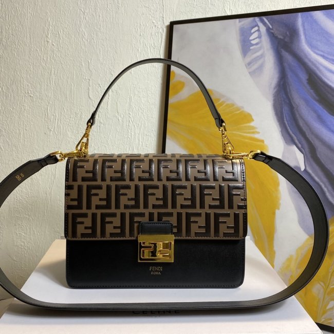 202103SS新作 FENDI フェンディ レディースショルダーバックスーパーコピー