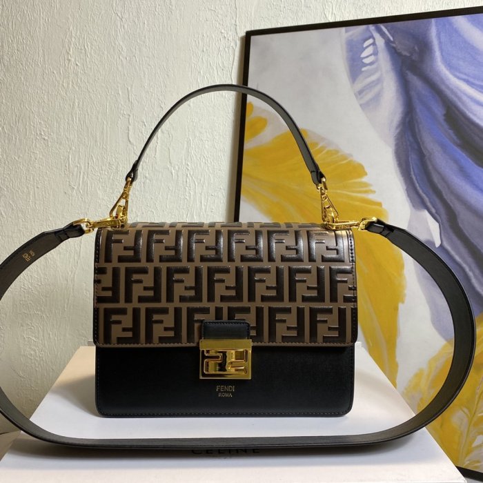 202103SS新作 FENDI フェンディ レディースショルダーバックスーパーコピー