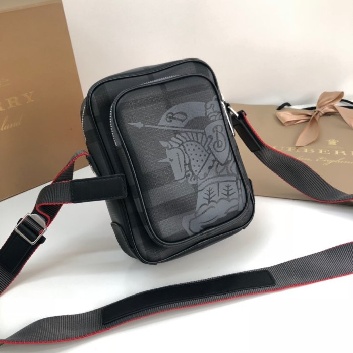2021SS新作 Burberry バーバリー メンズ ショルダーバック スーパーコピー