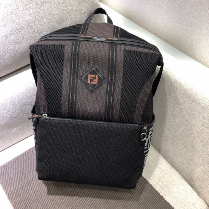 2020SS新作 FENDI フェンディ リュックバック スーパーコピー