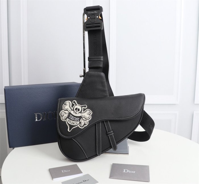 2021SS新作 Dior ディオール メンズ ショルダーバック スーパーコピー