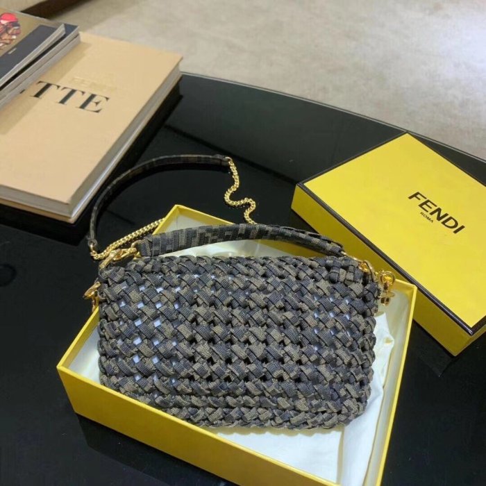 2020SS新作 FENDI フェンディ レディース ショルダーバック スーパーコピー