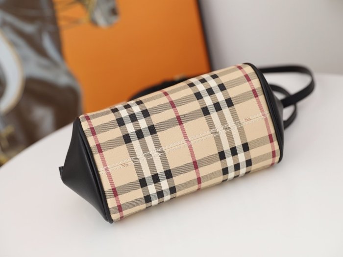 202103SS新作Burberryバーバリー レディース ショルダーバック スーパーコピー