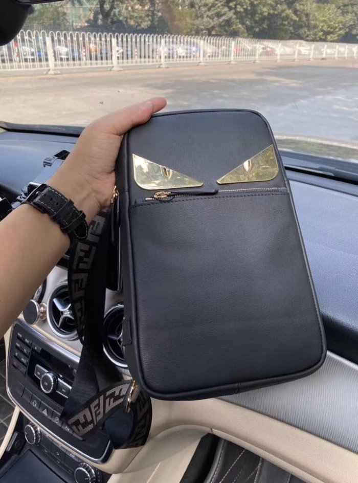 202105SS新作 FENDI フェンディ ショルダーバッグ ーパーコピー