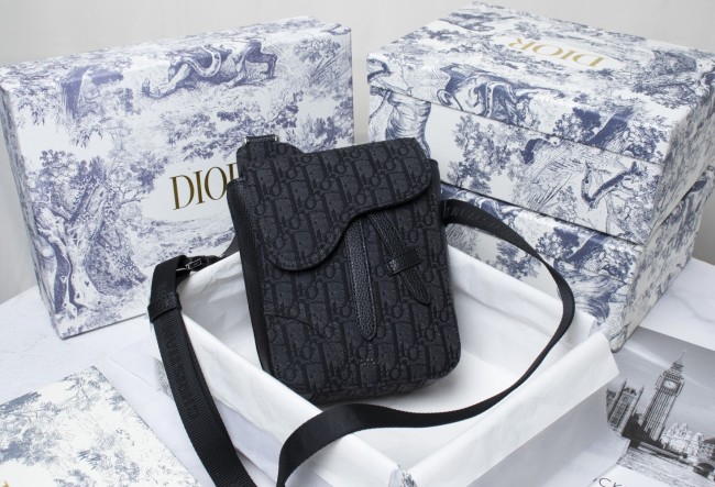 2020SS新作 Dior ディオール メンズ ショルダーバック スーパーコピー