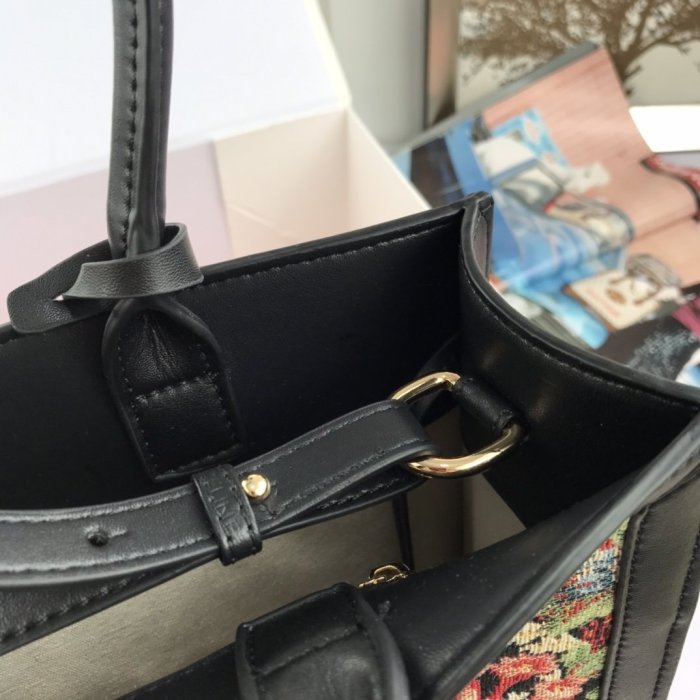 202103SS新作 Celine セリーヌ レディースショルダーバッグスーパーコピー