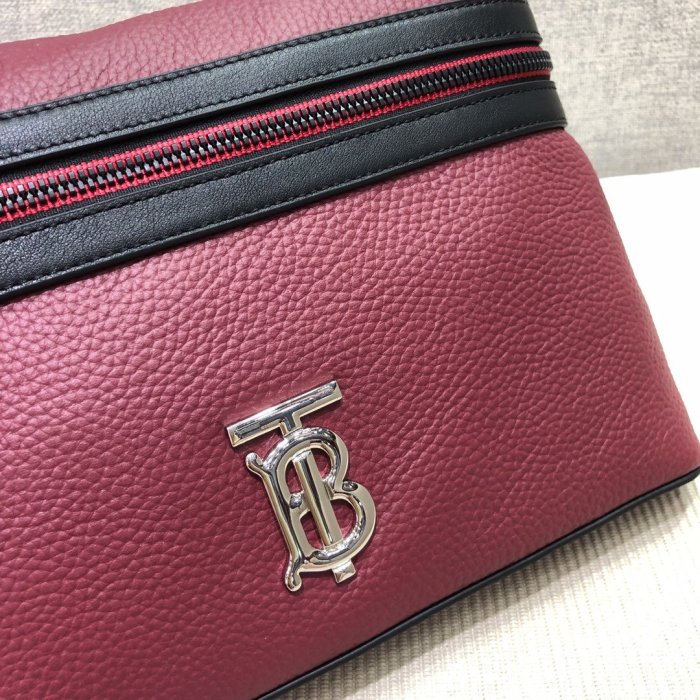 2020SS新作 Burberry バーバリー メンズ ショルダーバック スーパーコピー