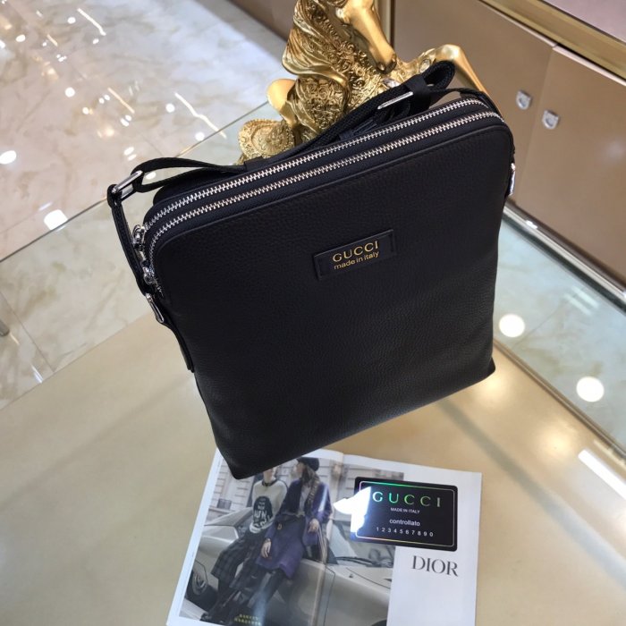 2020SS新作 Gucci グッチ メンズ ショルダーバックスーパーコピー