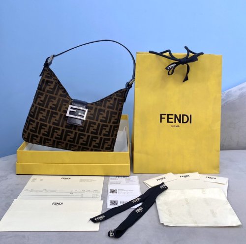 202103SS新作 FENDI フェンディ レディースショルダーバックスーパーコピー