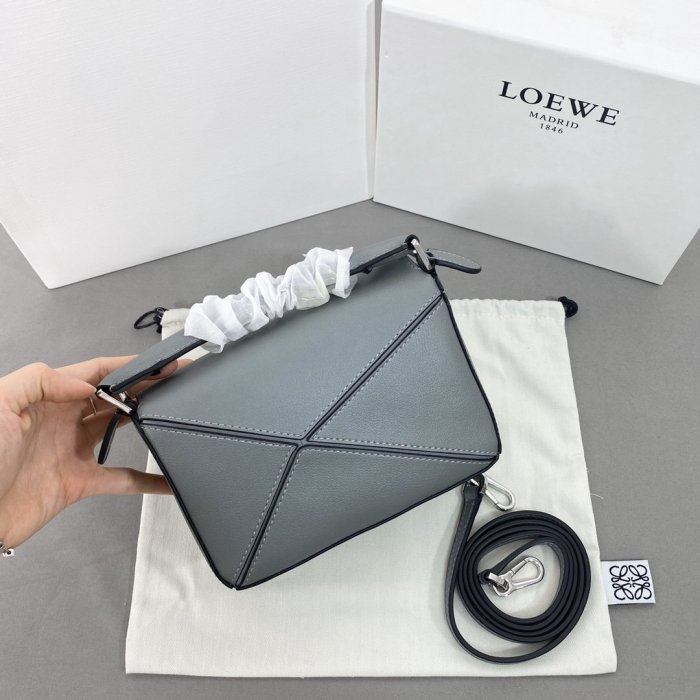 202106SS新作 LOEWE ロエベ レディース ショルダーバッグスーパーコピー