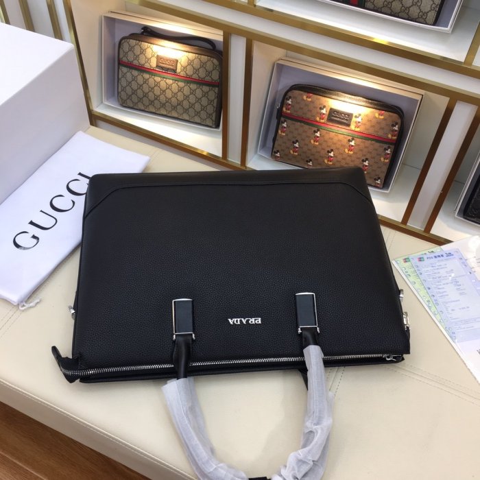 2021SS新作 メンズ Prada プラダ ハンドバックスーパーコピー