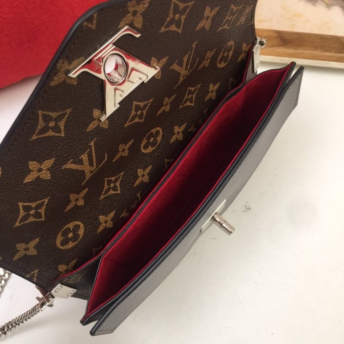 2021SS新作 Prada プラダ レディース ショルダーバックスーパーコピー