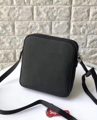 2020SS新作 FENDI フェンディ ショルダーバック スーパーコピー