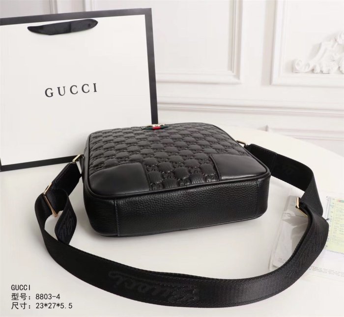 2020SS新作 Gucci グッチ メンズ ショルダーバックスーパーコピー