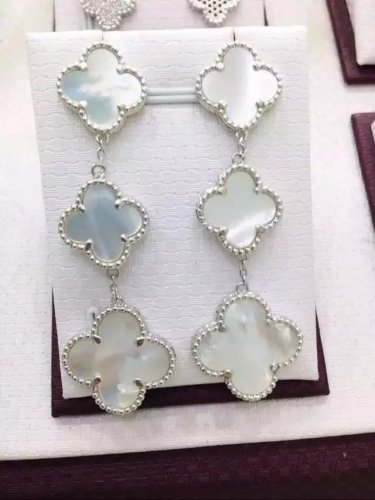 Van Cleef & Arpels ヴァン クリーフ＆アーペル イヤリング ピアス Van-10e