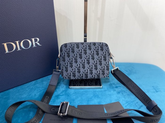 2020SS新作 Dior ディオール メンズ ショルダーバック スーパーコピー