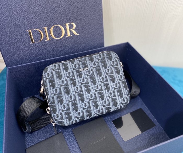 2020SS新作 Dior ディオール メンズ ショルダーバック スーパーコピー