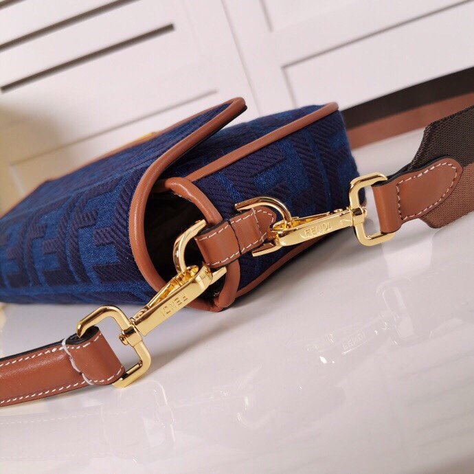 2020SS新作 FENDI フェンディ レディース ショルダーバック スーパーコピー