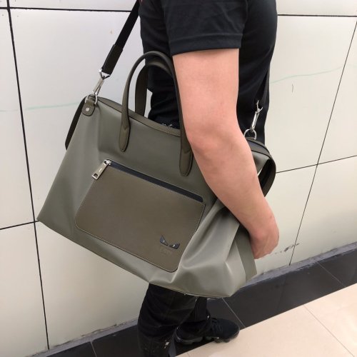 2020SS新作 FENDI フェンディ ショルダーバック スーパーコピー