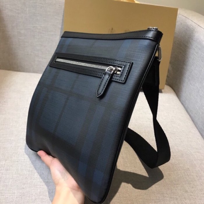 202103SS新作 Burberry バーバリー メンズ ショルダーバック スーパーコピー