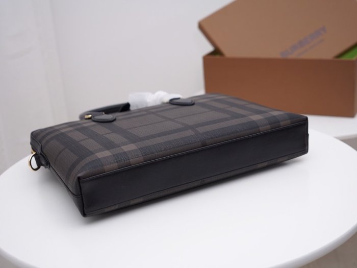 2021SS新作 Burberry バーバリー メンズ ハンドバックスーパーコピー