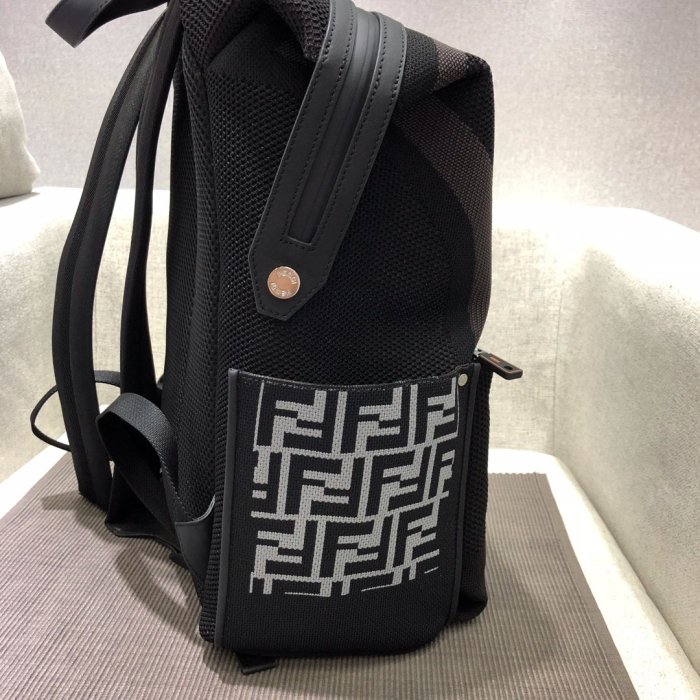 202105SS新作 FENDI フェンディ メンズ リュックバックスーパーコピー