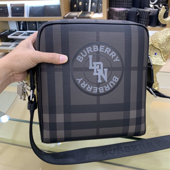 2020SS新作 Burberry バーバリー メンズ ショルダーバック スーパーコピー
