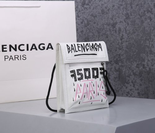 2020SS新作 Balenciaga バレンシアガ メンズ ショルダーバック スーパーコピー