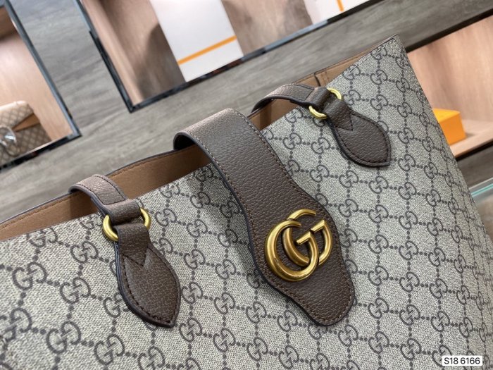 202103SS新作Gucci グッチ レディースショルダーバッグスーパーコピー