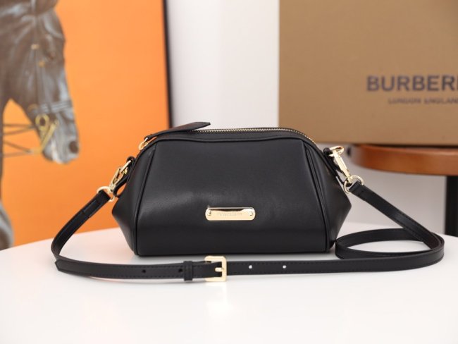 202103SS新作Burberryバーバリー レディース ショルダーバック スーパーコピー