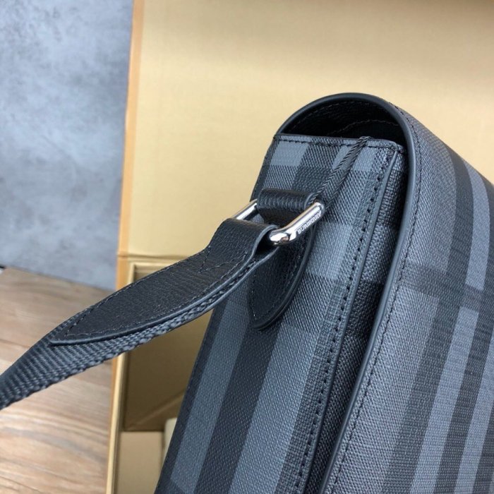 2021SS新作 Burberry バーバリー メンズ ショルダーバック スーパーコピー