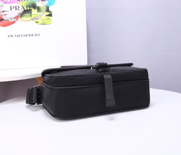2021SS新作 メンズ Prada プラダショルダーバッグスーパーコピー