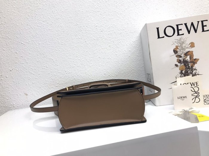 202106SS新作 LOEWE ロエベ レディース ショルダーバッグスーパーコピー