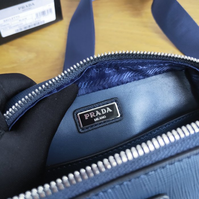 202103SS新作 メンズ Prada プラダ ショルダーバックスーパーコピー