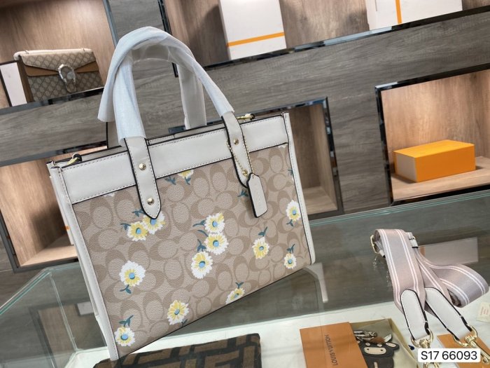 202106SS新作 Coach コーチ レディース ハンドバックスーパーコピー