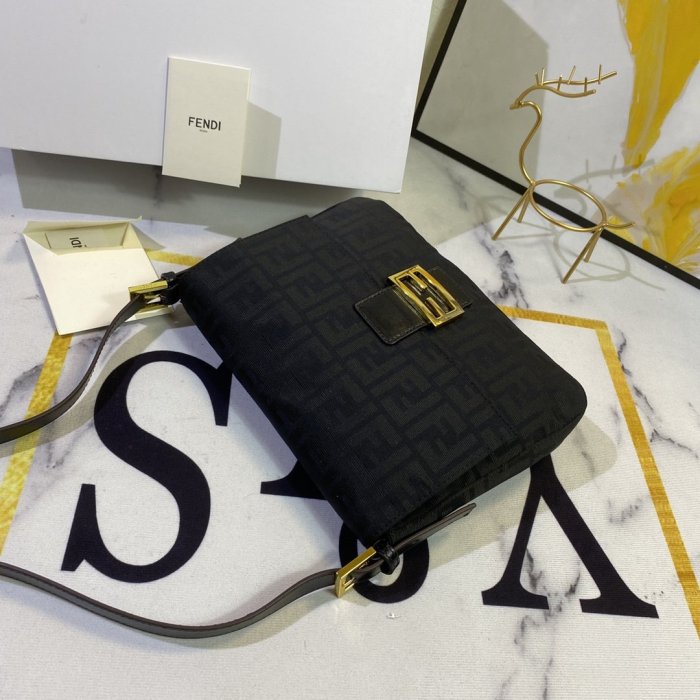 2020SS新作 FENDI フェンディ レディース ショルダーバック スーパーコピー