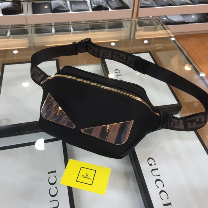2020SS新作 FENDI フェンディ ショルダーバック スーパーコピー