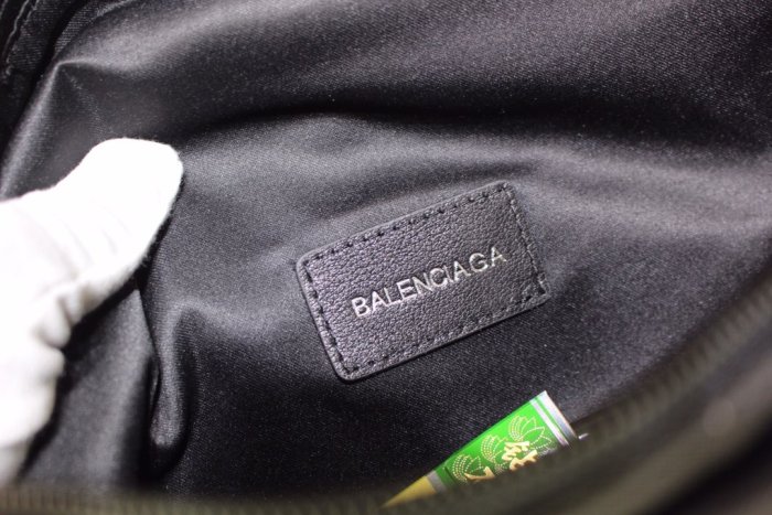 2020SS新作 Balenciaga バレンシアガ メンズ ショルダーバックスーパーコピー