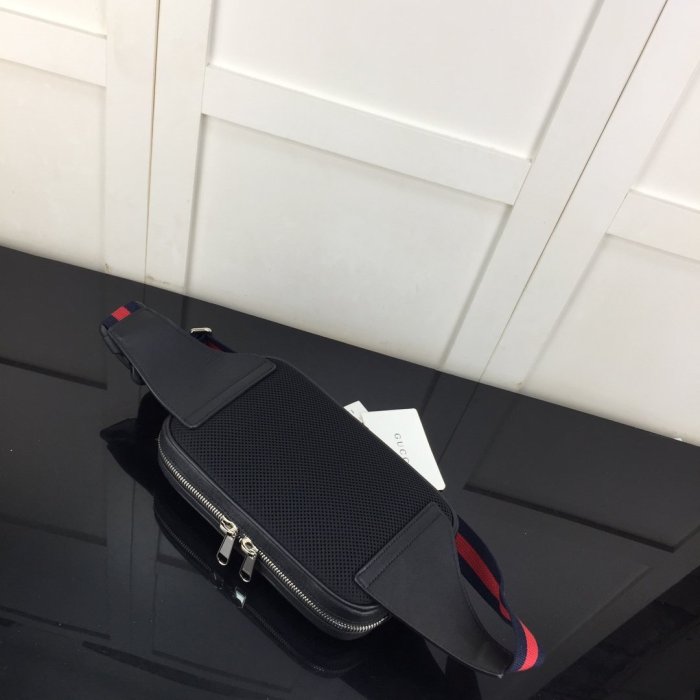 2021SS新作 Gucci グッチ メンズ ショルダーバックスーパーコピー