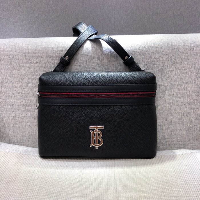 2020SS新作 Burberry バーバリー メンズ ショルダーバック スーパーコピー