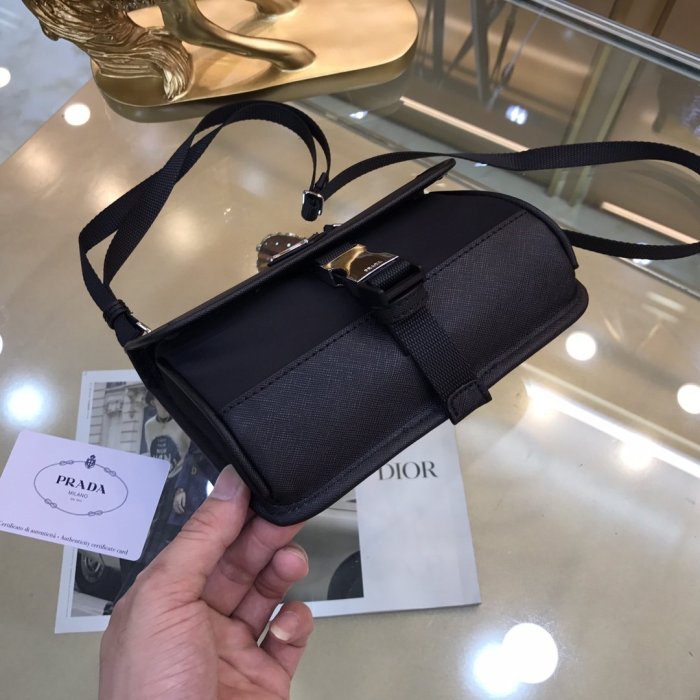 202103SS新作 メンズ Prada プラダ ショルダーバックスーパーコピー