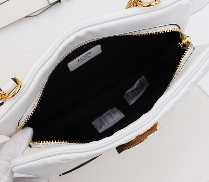 2020SS新作 FENDI フェンディ レディース ショルダーバック スーパーコピー