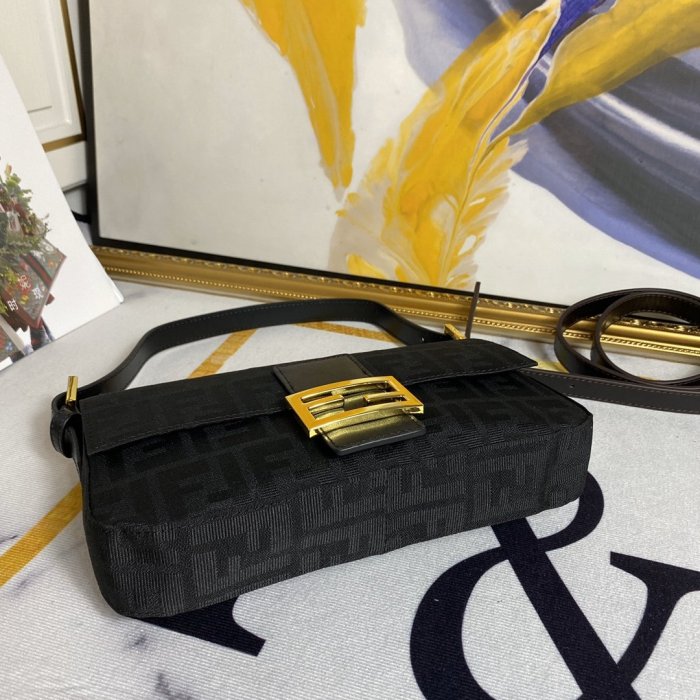 2020SS新作 FENDI フェンディ レディース ショルダーバック スーパーコピー